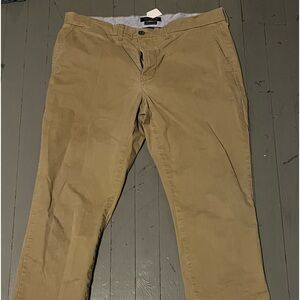 Dark khaki chino